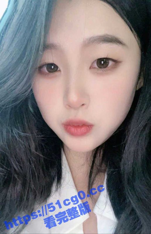 河南出名的公交车巨乳反差婊 何心甜 超喜欢泡吧玩一夜情的骚鸡 啪啪过程中主动要求拍视频-51吃瓜网