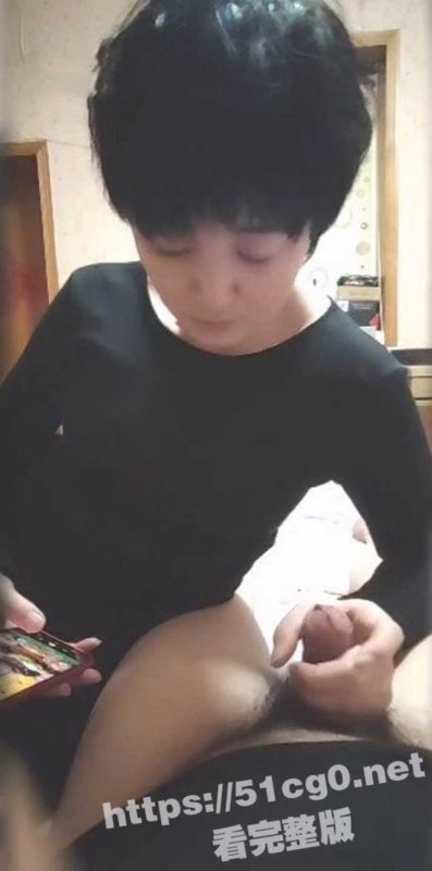 少妇杀手 真实激情 约啪 寂寞新疆少妇 操的淫语乱叫 完美露脸 反差少妇骚的一批-51吃瓜网