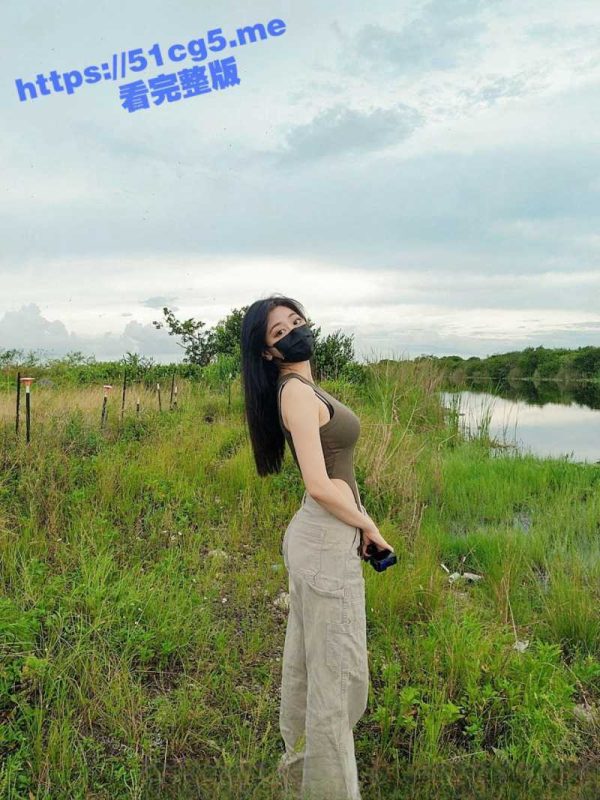 华裔推特小网红 小水水 天然美乳丝袜美腿蜜臀 又骚又楚楚可怜 无限潮吹太上头了 高价合集！-51吃瓜网