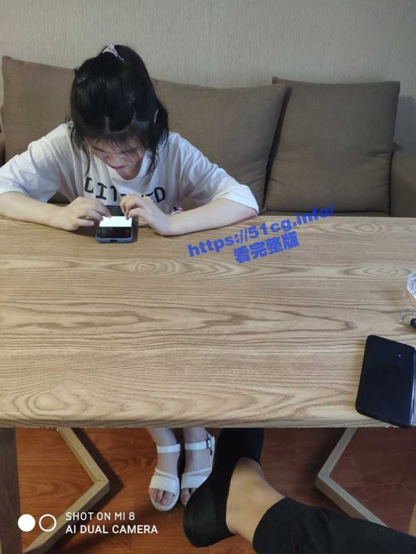 乱伦！禽兽哥哥精虫上脑竟灌醉自己妹妹之后强上，事后还发文炫耀-51吃瓜网